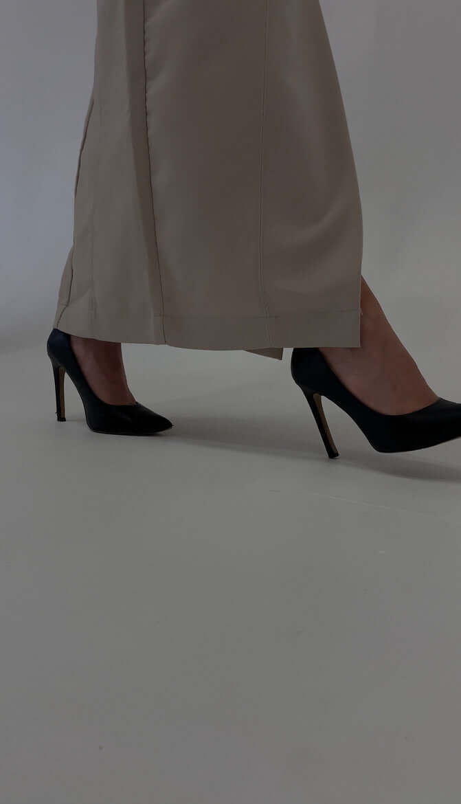 Beginner lash artists gaining certification in online lash course