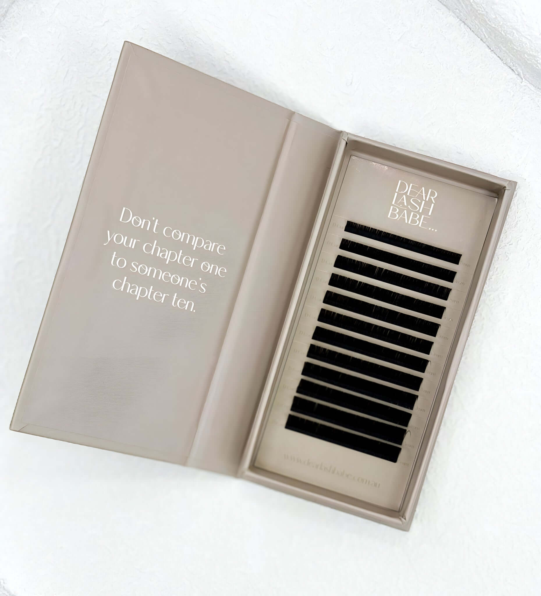 Signature 0.15 Mixed Trays for professional lash extensions with multiple lengths for classic sets