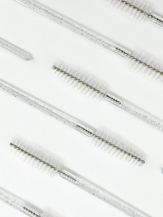Disposable mascara wands for eyelash extension services 