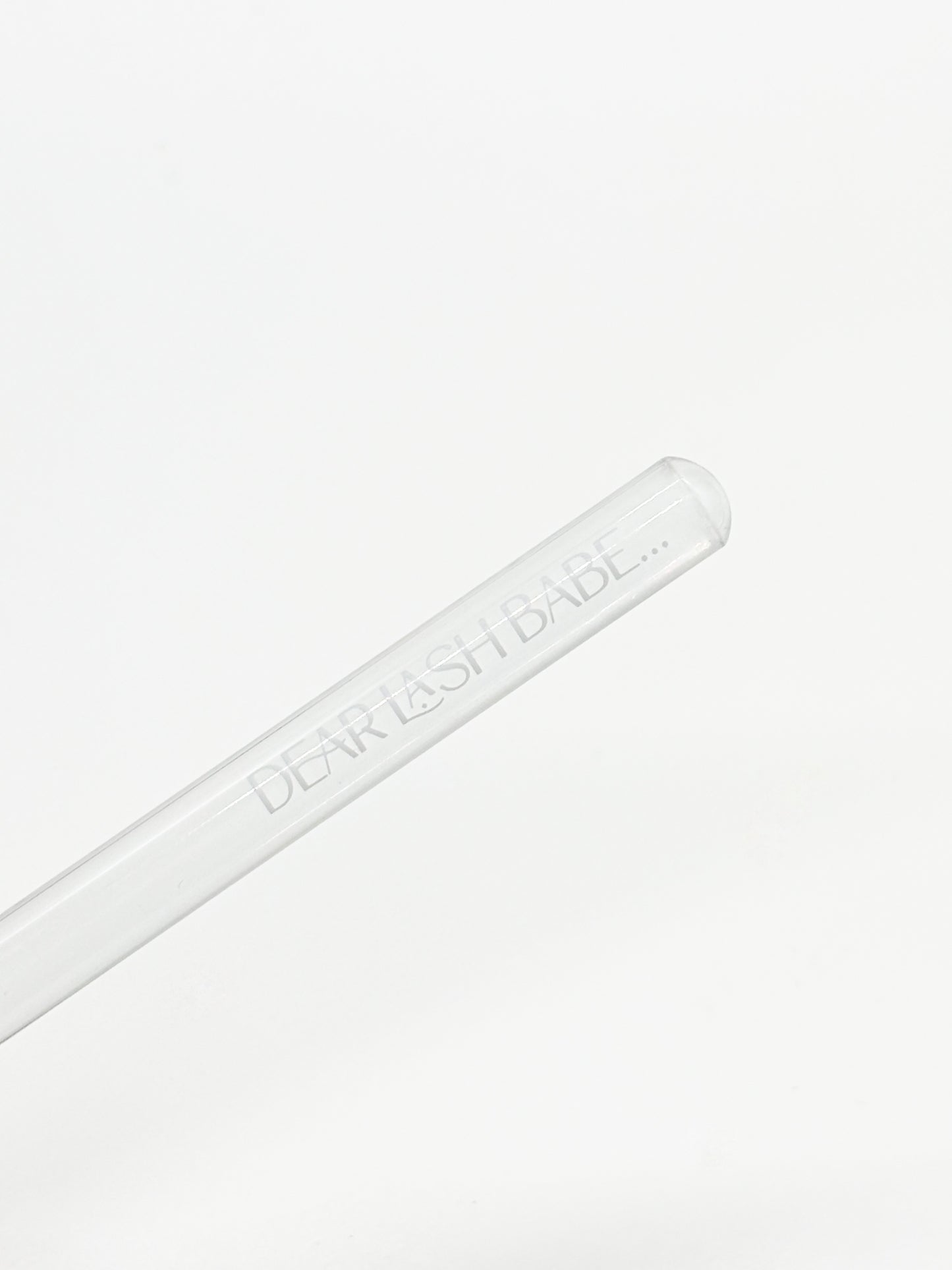 Compact lash cleansing brush for daily lash hygiene