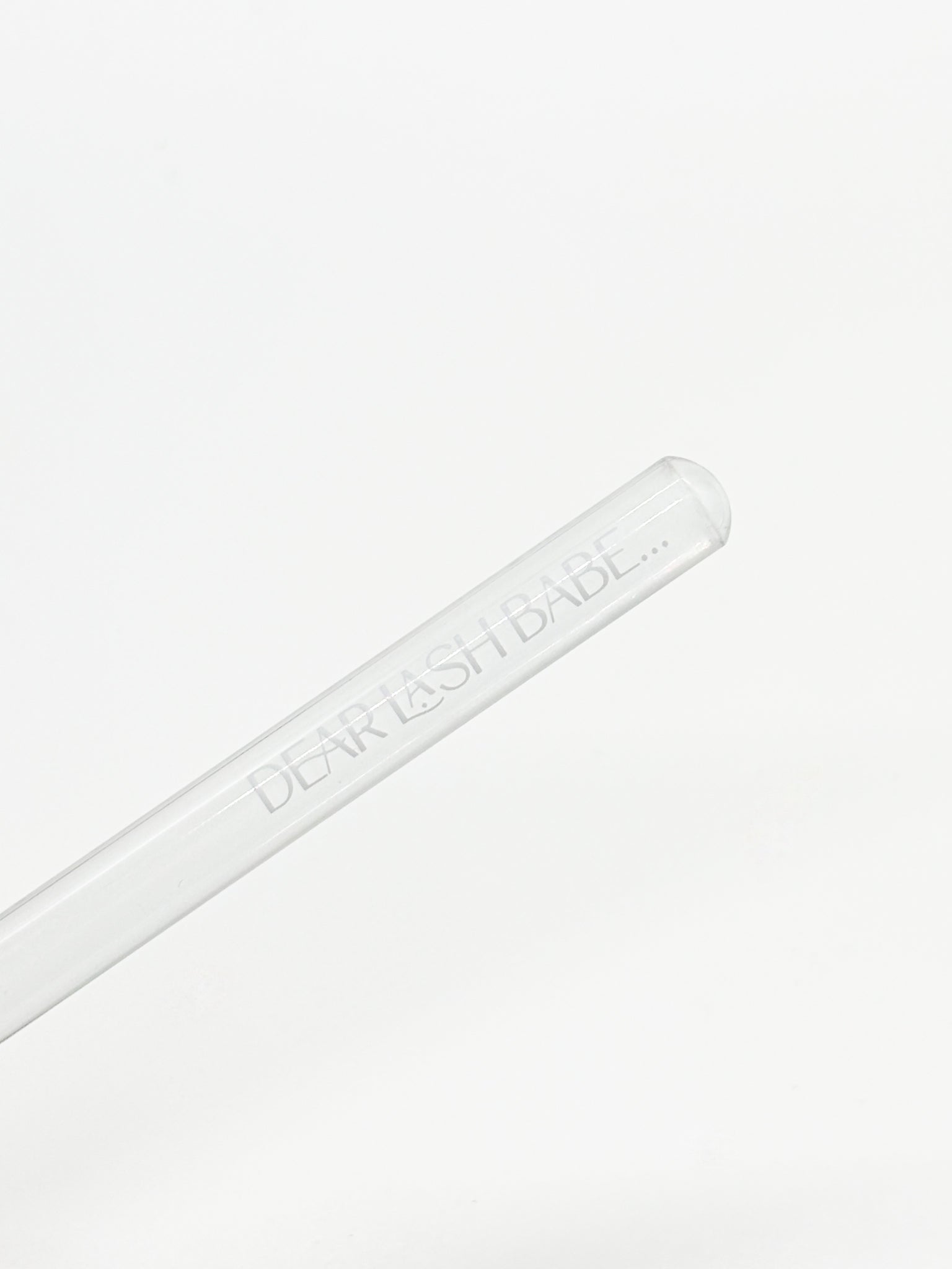 Compact lash cleansing brush for daily lash hygiene