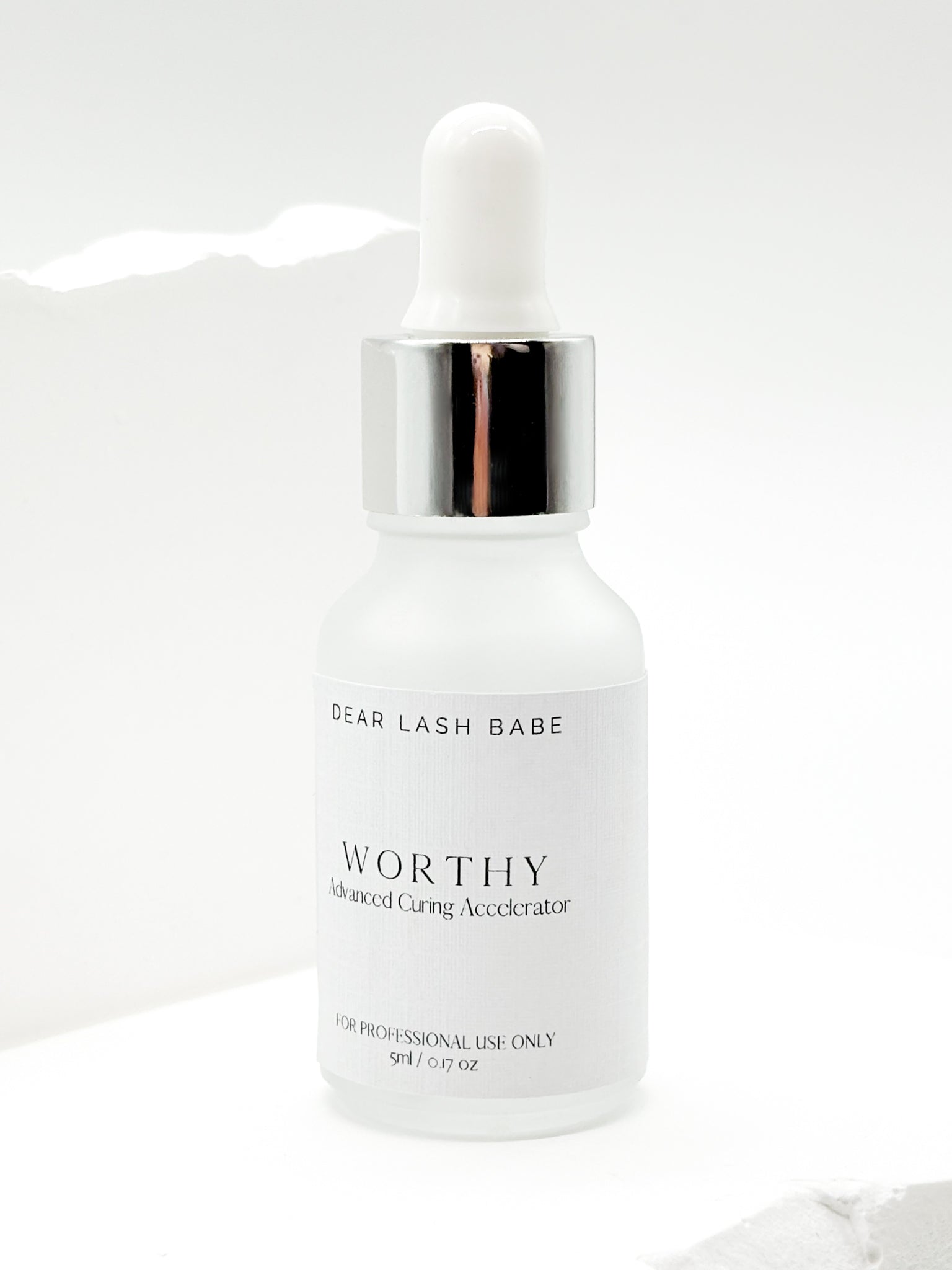 Super bonder for eyelash extensions to improve retention